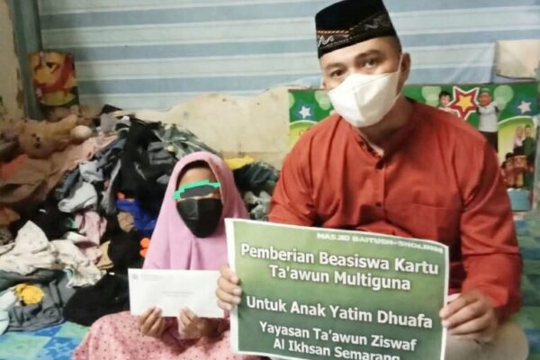 Galeri Kartu Ta'awun Ziswaf Al Ikhsan (12) Galeri Kartu Ta'awun Ziswaf Al Ikhsan (12)