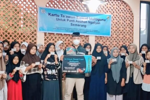 Galeri Kartu Ta'awun Ziswaf Al Ikhsan (14) Galeri Kartu Ta'awun Ziswaf Al Ikhsan (14)