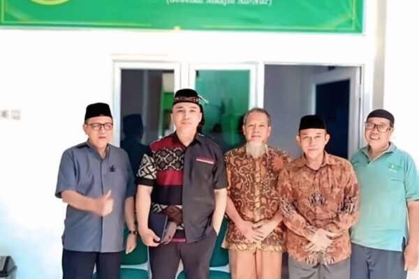 Mitra Yayasan Ta'awun Ziswaf Al Ikhsan Dewan Masjid Indonesia Mitra Yayasan Ta'awun Ziswaf Al Ikhsan Dewan Masjid Indonesia